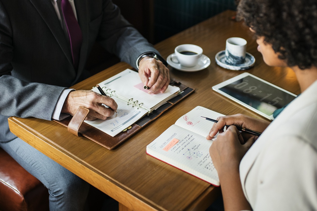 开发麻将小程序多少钱?揭秘价格区间与省钱技巧,轻松规划预算 开发麻将小程序多少钱?揭秘价格区间与省钱技巧,轻松规划预算